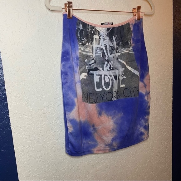 Graphic Fashion Nova Skirt Size M - Picture 3 of 6